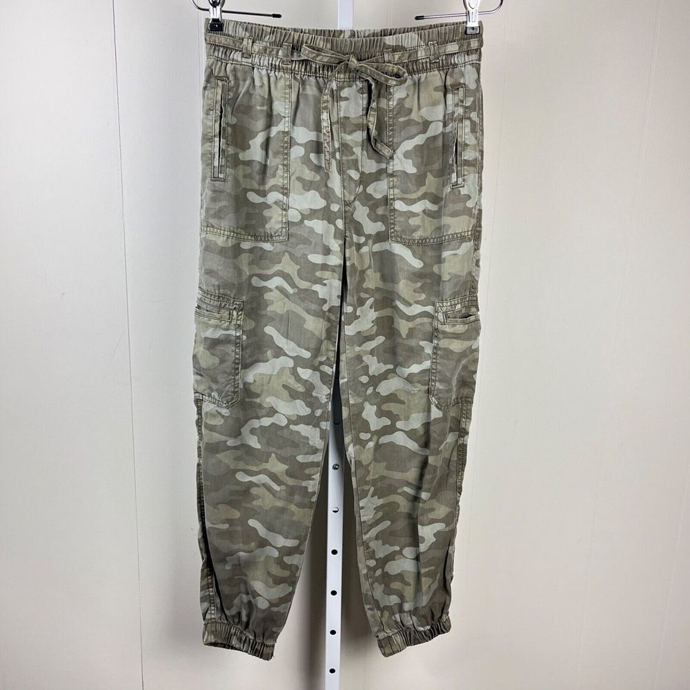 American Eagle Outfitters Joggers Pants Womens Small Camo Print Lyocell‎